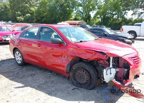 2007 Toyota Camry Le V6 from USA, damaged, VIN JTNBK46K473001532